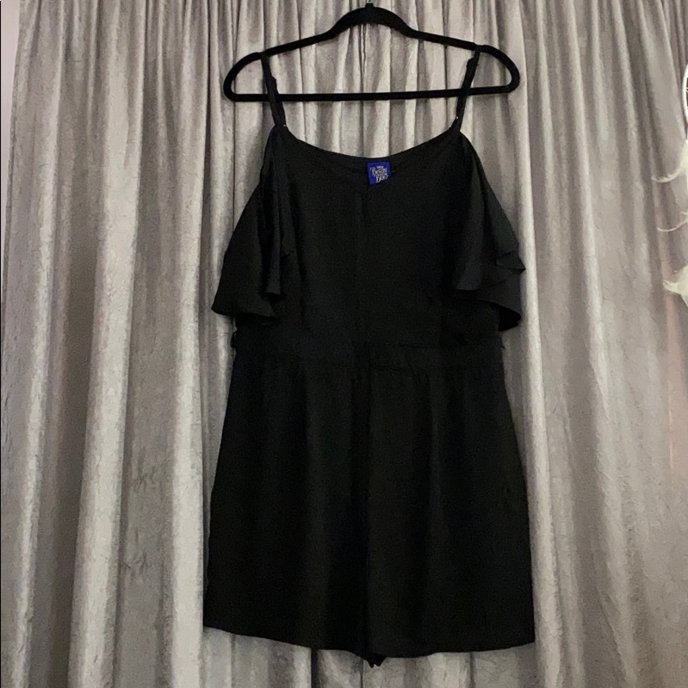 Black  romper Flounce sleeves chiffon overlay